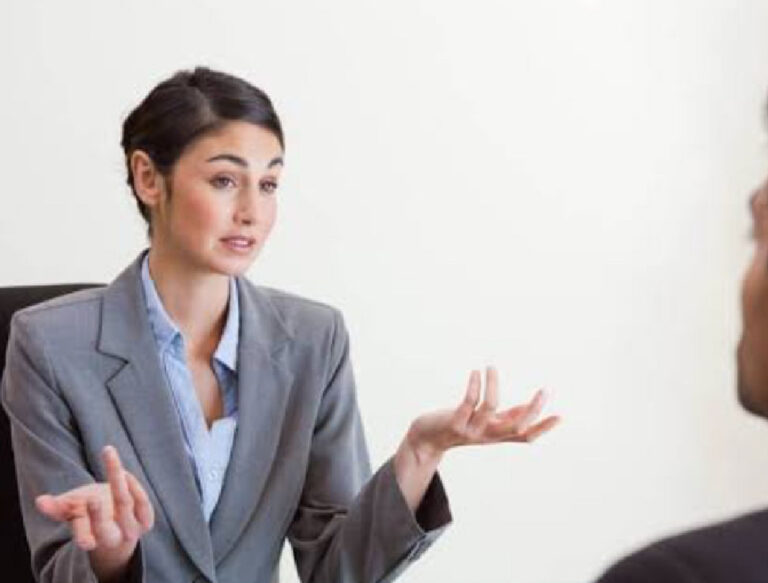 Read more about the article How to Handle Employee Misconduct